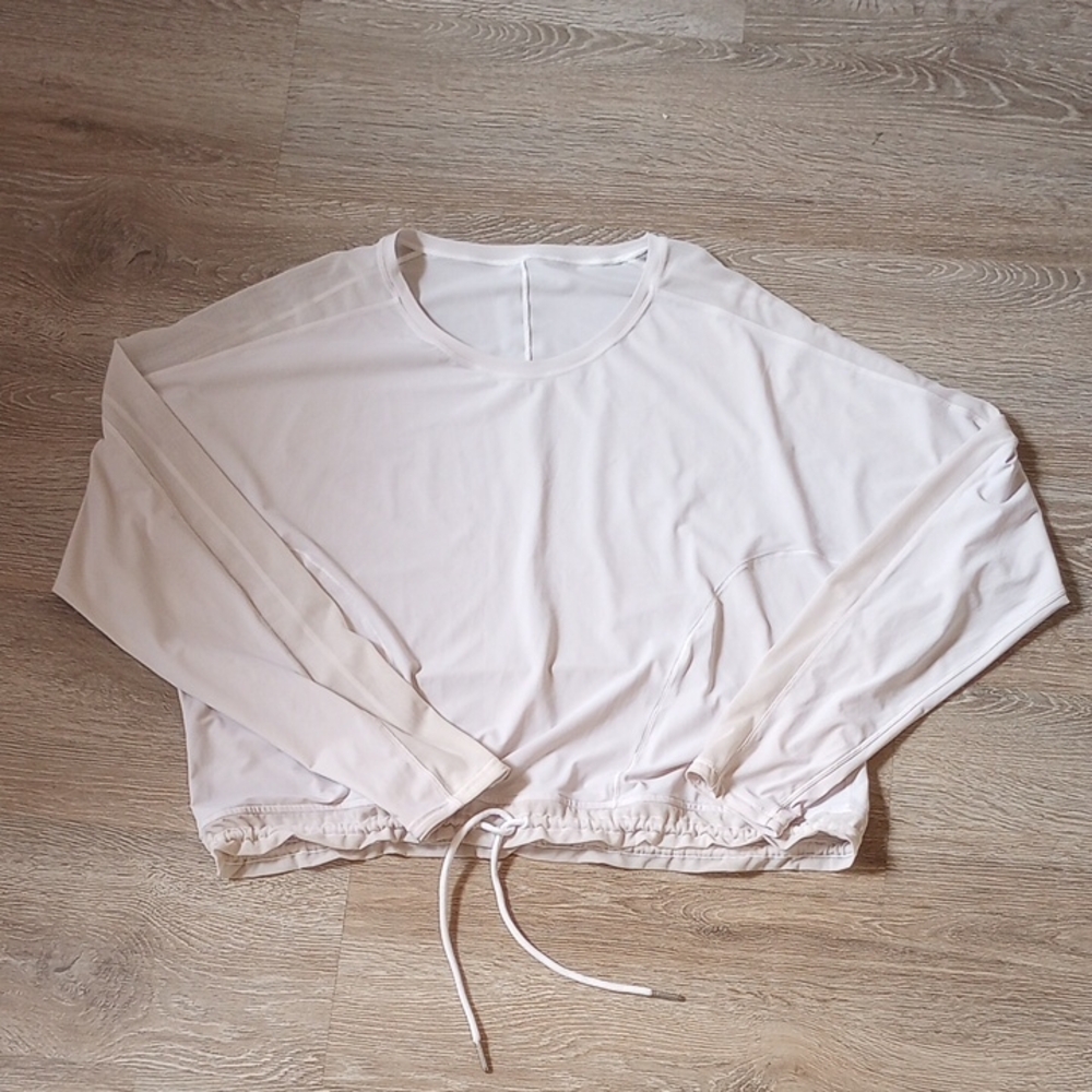 Lululemon Athletica Cream Long Sleeve Blouse